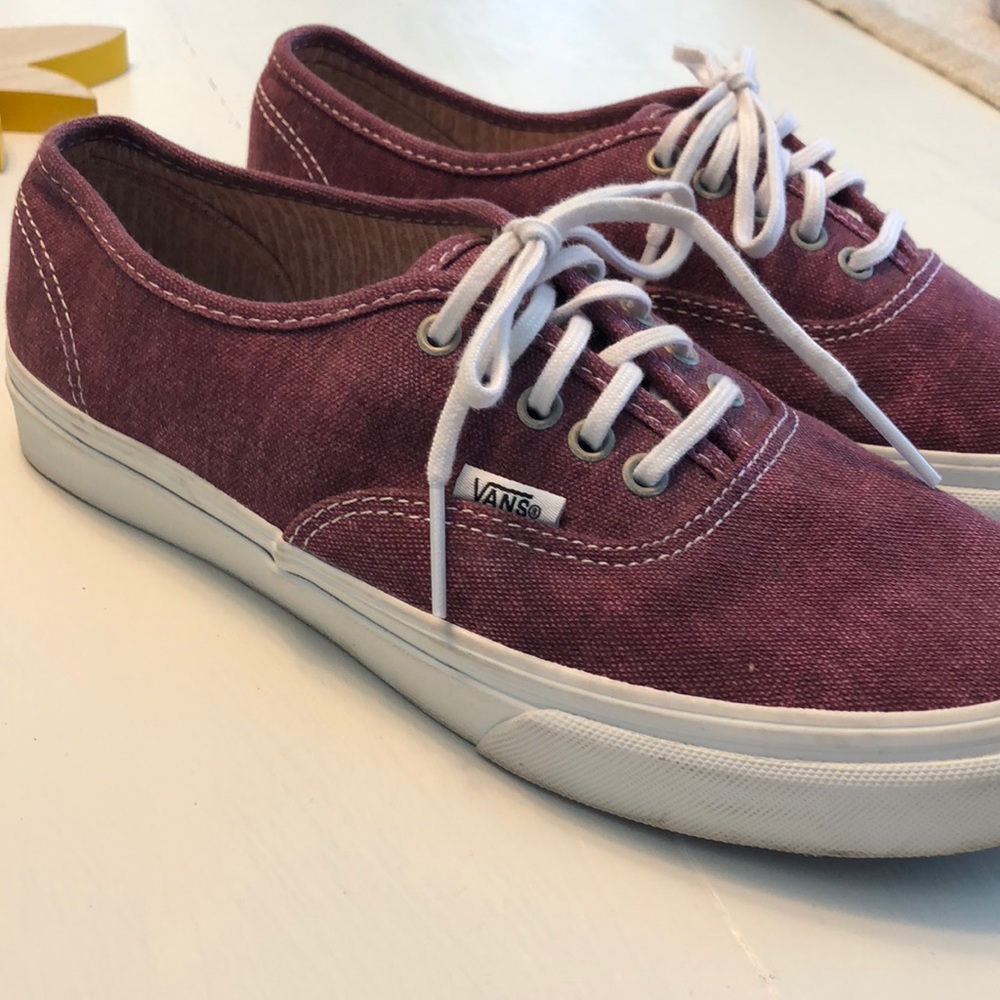 Vans - Picture 3 of 4